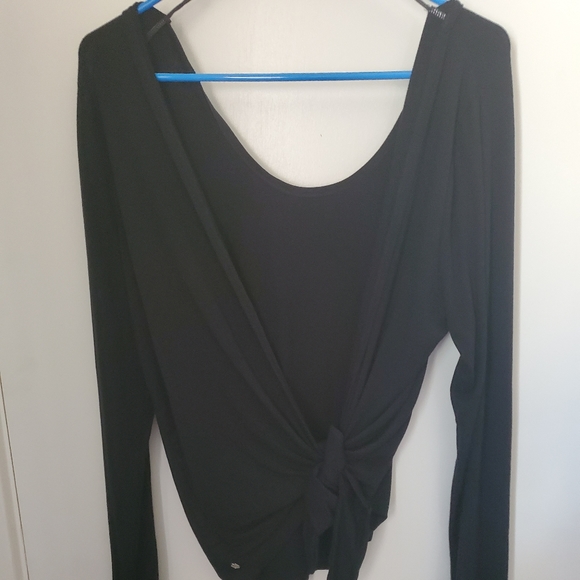 Top - Picture 2 of 3